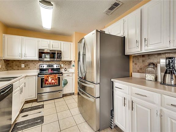 3rd image of 4306 Forest Point Dr