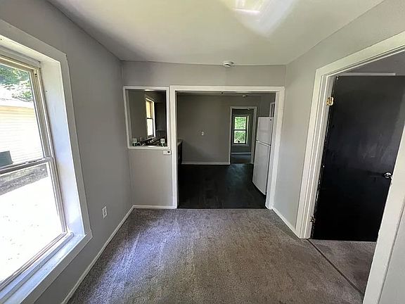 5th image of 712 N Hayford Ave