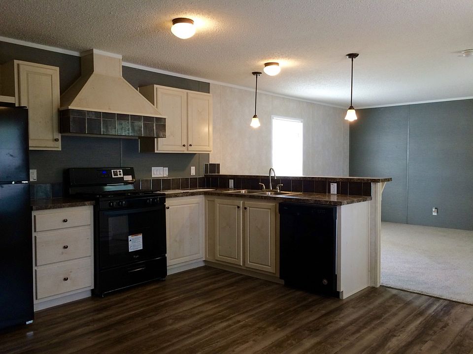 2nd image of 2321 Laurel Ln