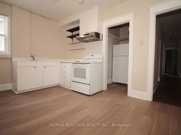 788 Broadview Ave #A — Photo 10