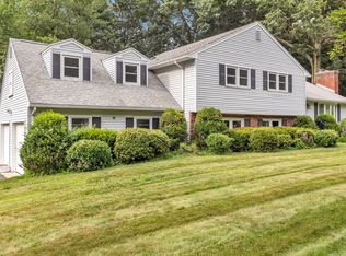 11 Pidgeon Dr, Wilbraham, MA 01095