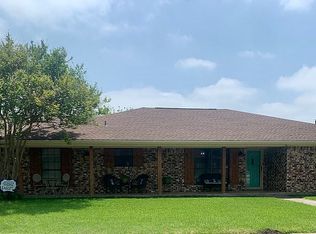 300 Brookhollow St, Decatur, TX 76234