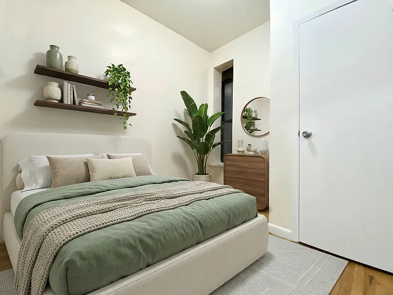 138 W 109th St #3E — Photo 3