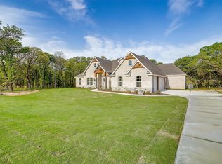 1061 Llano Way, Poolville, TX 76487