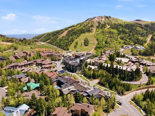 7447 Royal St #207, Park City, UT 84060