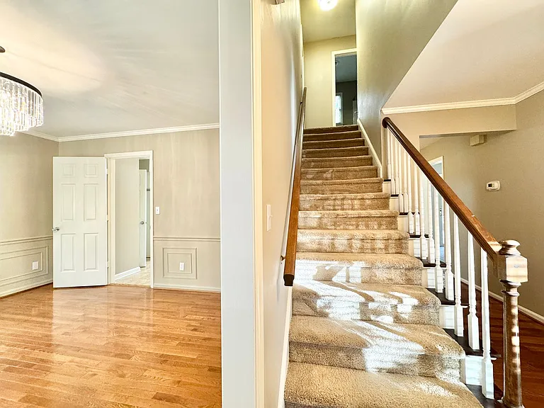 2015 Warwickshire Dr — Photo 13