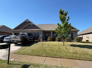 105 Tannenbaum Dr, Meridianville, AL 35759