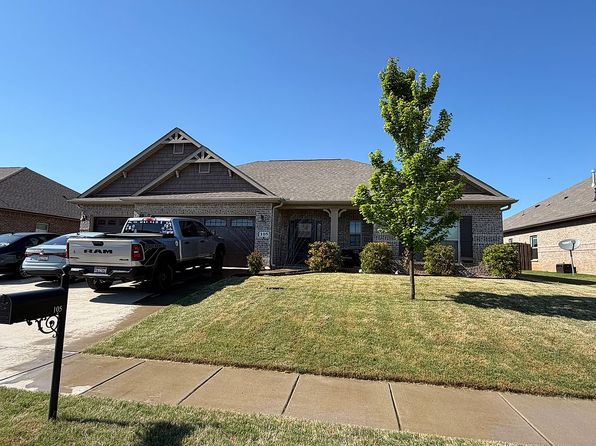 105 Tannenbaum Dr