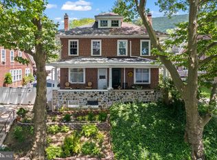1511 Palm St, Reading, PA 19604