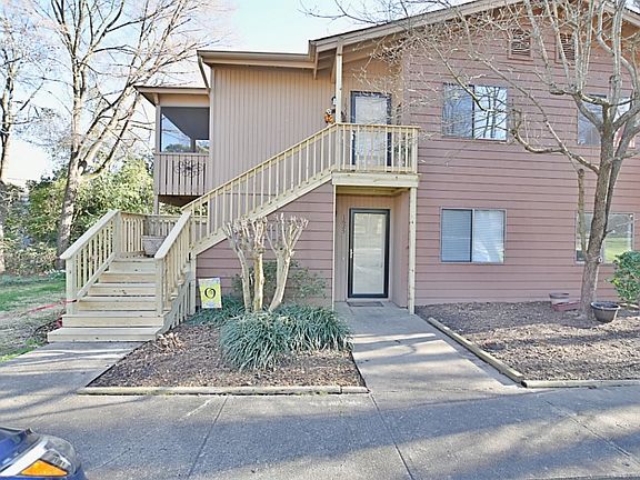 2nd image of 1623 Cedarview Ct