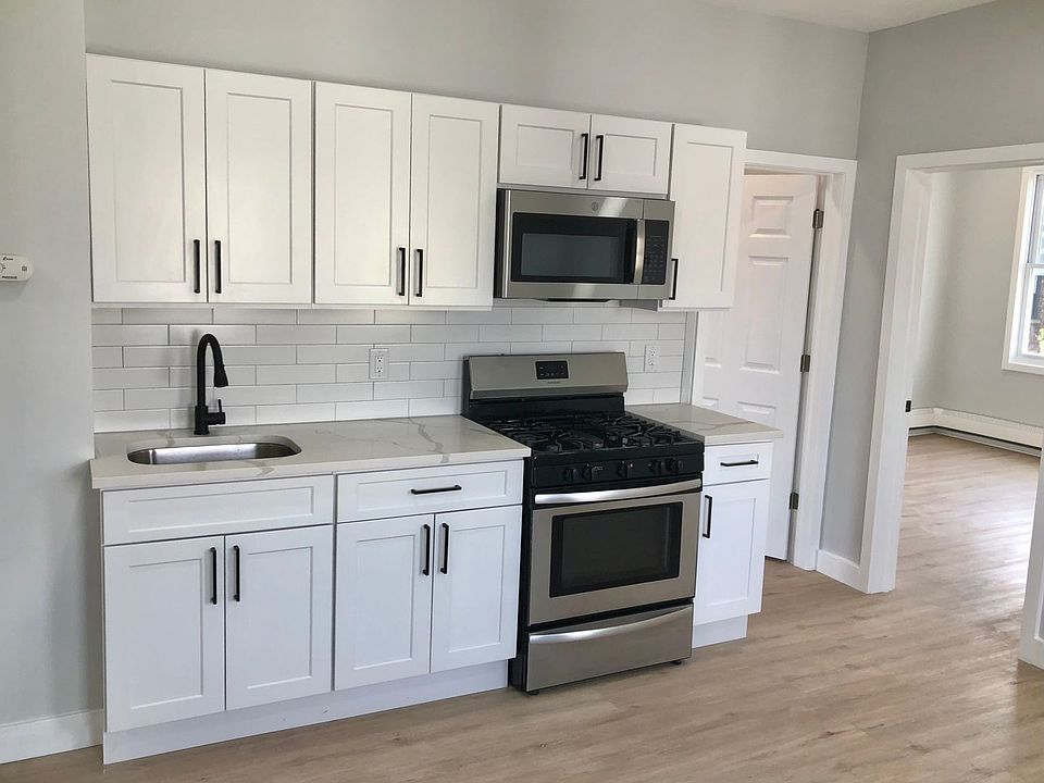 1st image of 44 W 15th St APT 3