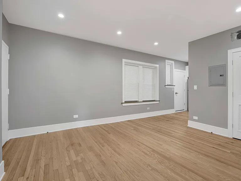 6403 N Wayne Ave #2C — Photo 3