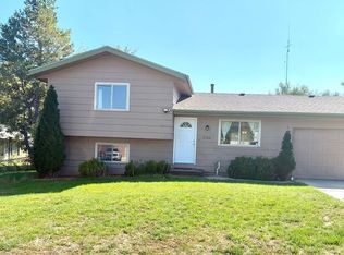 3318 W 24th Street Rd, Greeley, CO 80634