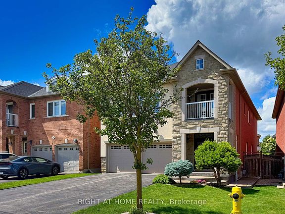 3rd image of 26 Ravel Dr