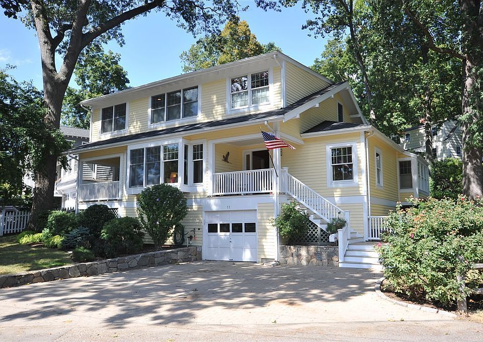 5 BR Beach Area Colonial