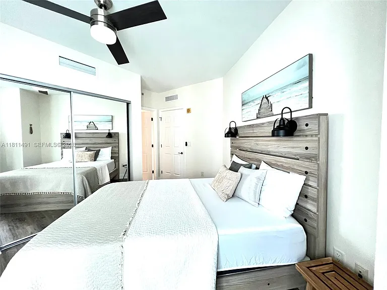 231 Riverside Dr #1210 — Photo 25