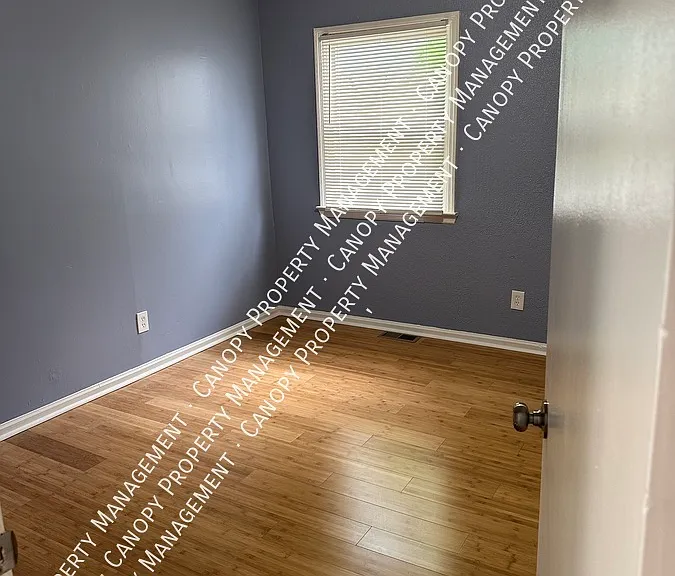 405 Roosevelt Blvd — Photo 7