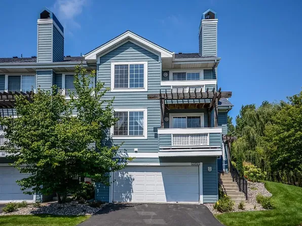15645 24th Ave N Unit D, Plymouth, MN 55447