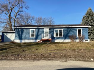 625 S 4th St, Lyons, NE 68038