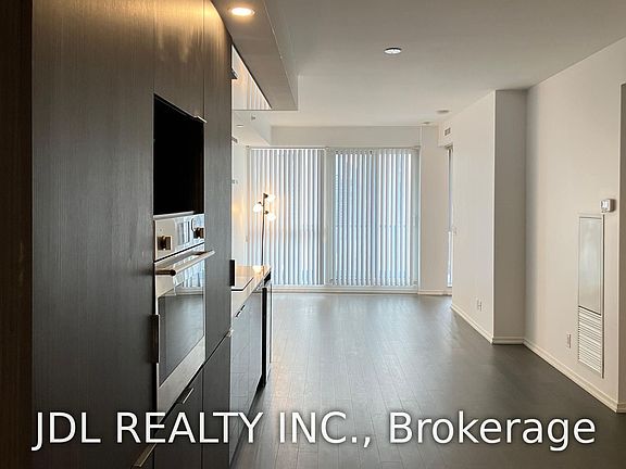 5th image of 70 Temperance St #2417