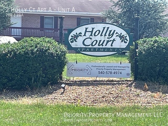 1st image of 2 Holly Ct APT A