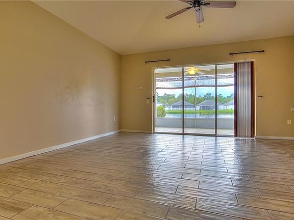 4th image of 25421 Lexington Oaks Blvd