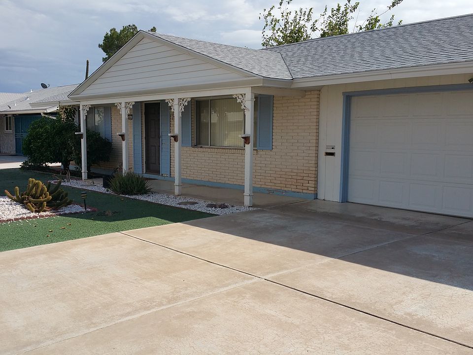  Very nice curb appeal