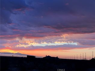 3 Del Oro Rd, Apple Valley, CA 92308