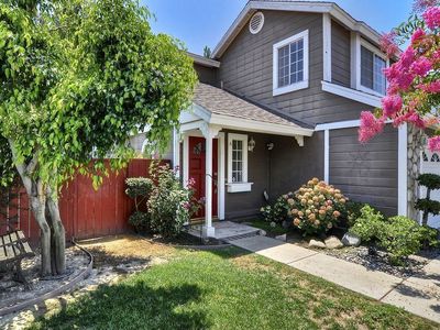 1492 3rd St #A, La Verne, CA, 91750
