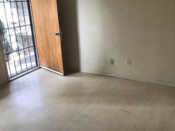 2nd image of 2510 New Ave APT J