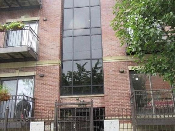 4th image of 2305 W Harrison St Unit 1E