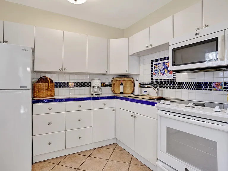 6 Fisher Ln — Photo 6