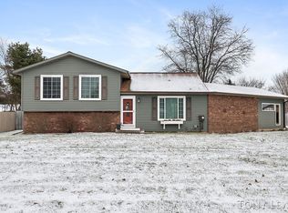 3615 Pine Meadows Dr NE, Rockford, MI 49341