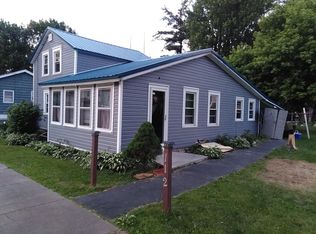 112 Elm St, Minoa, NY 13116