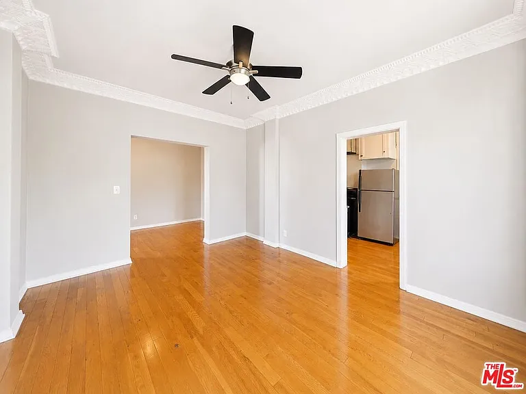 1314 N Hayworth Ave #303 — Photo 10