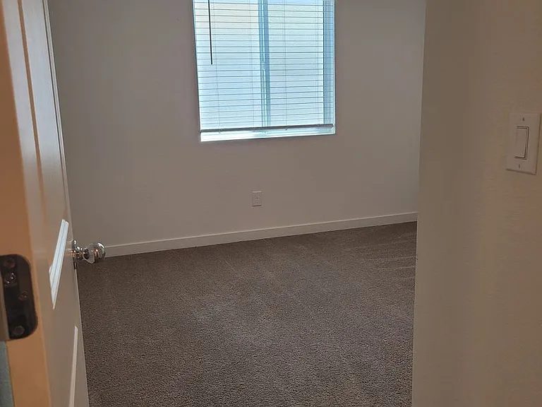 8833 Portia Dr — Photo 15