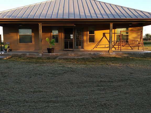 2nd image of 130 N Glen Ln