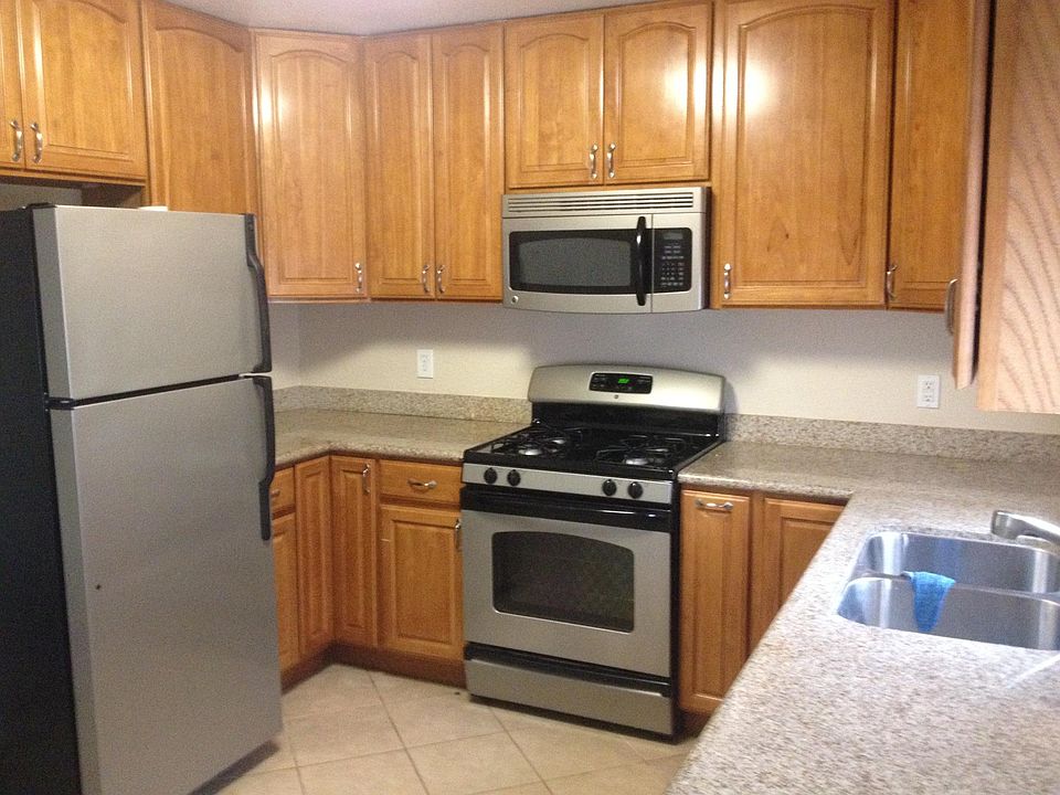2nd image of 2290 Sherry Dr