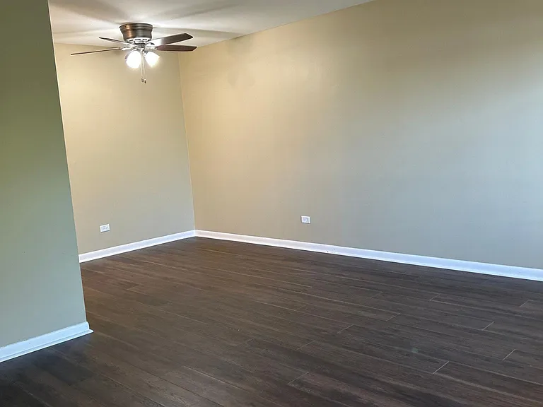 5640 S Archer Ave #7 — Photo 4