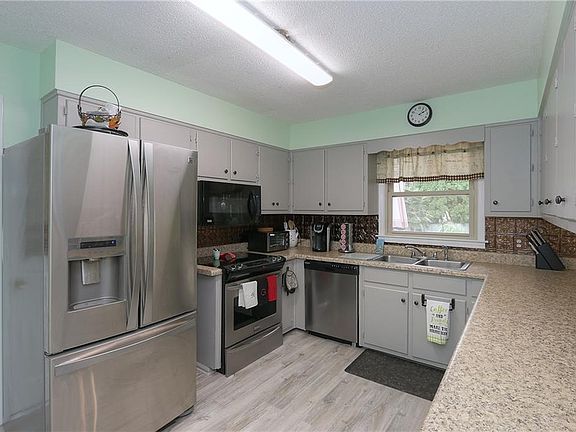 3rd image of 1904 Windburn Ct