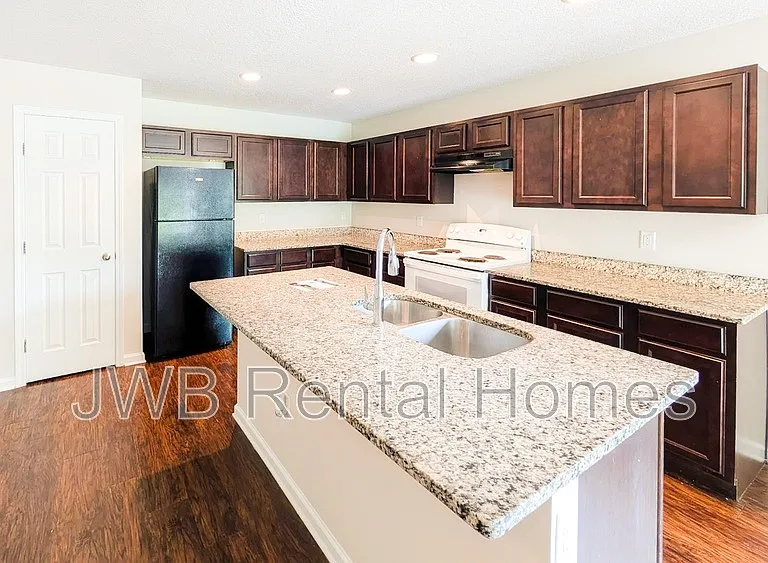 3789 Saint Augustine Rd — Photo 2