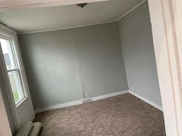 1136 Main St — Photo 6
