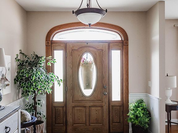 5th image of 1209 Douglas Cir