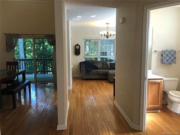 4th image of 101 Farm Ln #20