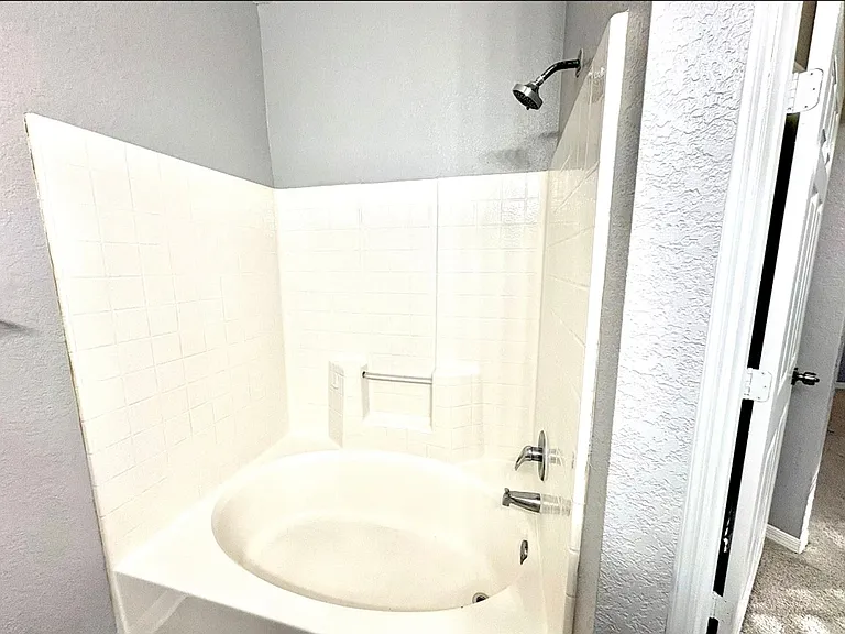 819 Grand Regency Pointe #100 — Photo 13