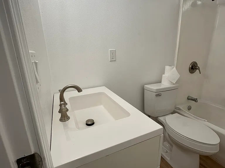 16476 Yucca St — Photo 7