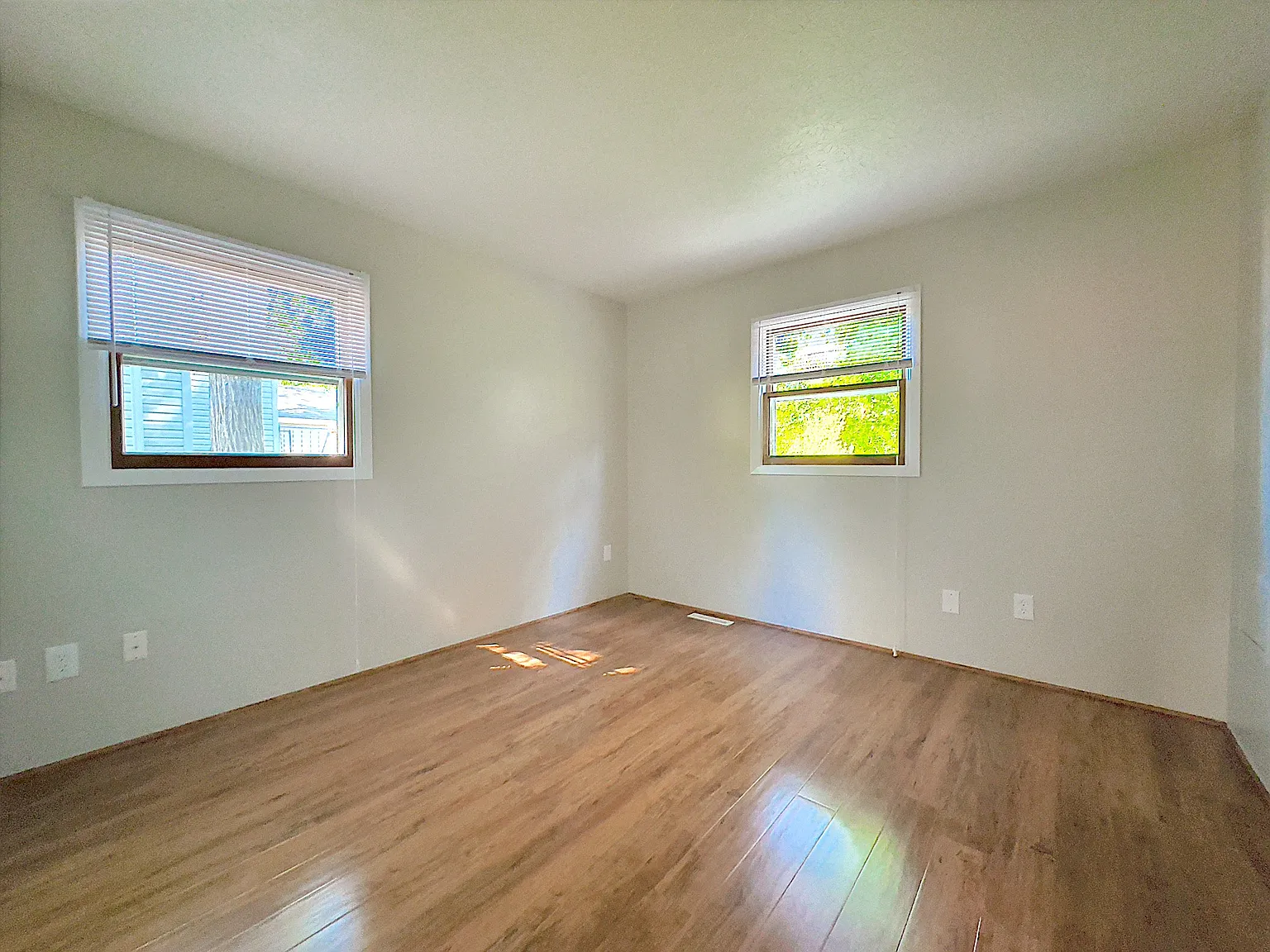 2 bed, 1200 sqft, $1,325 — Photo 3