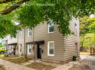 93 Peel St, Brantford, ON N3S5M3