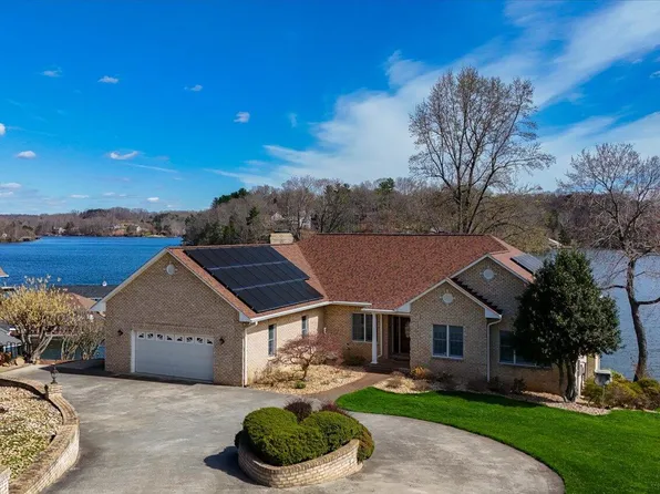 133 Briarwood Ct, Hardy, VA 24101