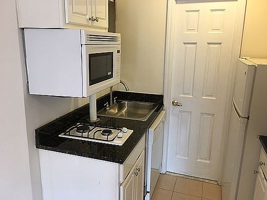 5th image of 26 7th Ave S #3Z